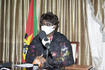 Primeira-Dama Isaura Nyusi dirigindo-se a imprensa durante a recepcao de material de prevencao do Coovid 19