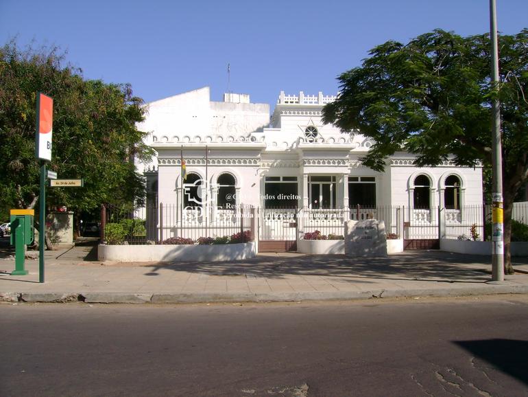 Maputo, 2006 - Vista parcial do edifício do Museu Nacional de Geologia